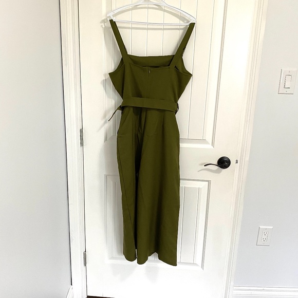 Army Green Wide Legged Jumpsuit - Picture 2 of 3